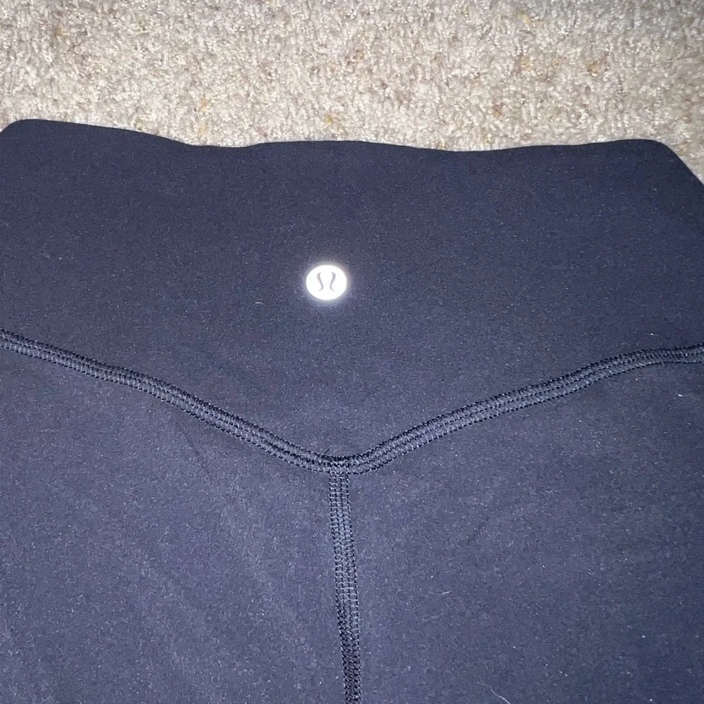 Lululemon Align Jogger Black leggings pockets pants SIZE 2 - Picture 8 of 8